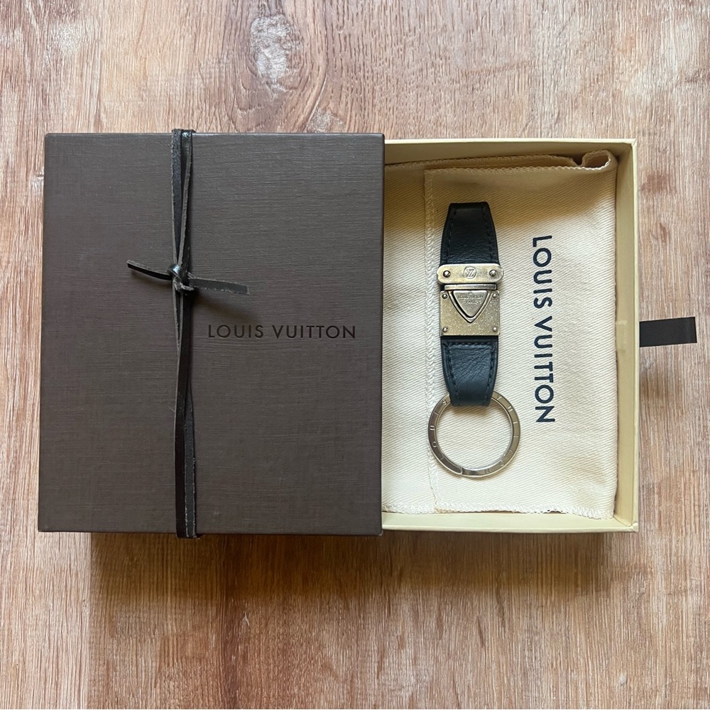Authentic Louis Vuitton Nomade Valet Key Cles Keychain Ring